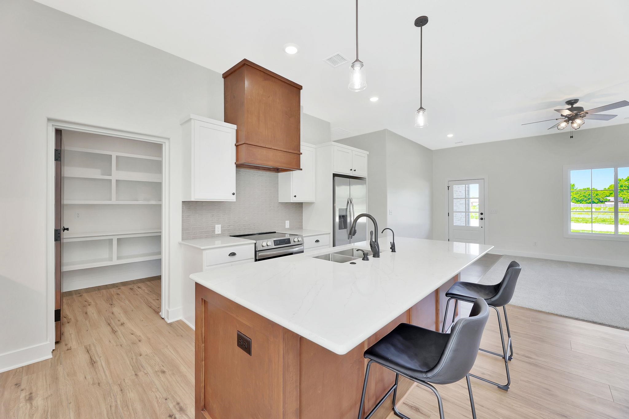 1208 Stutzman St, Halstead, Kansas image 12