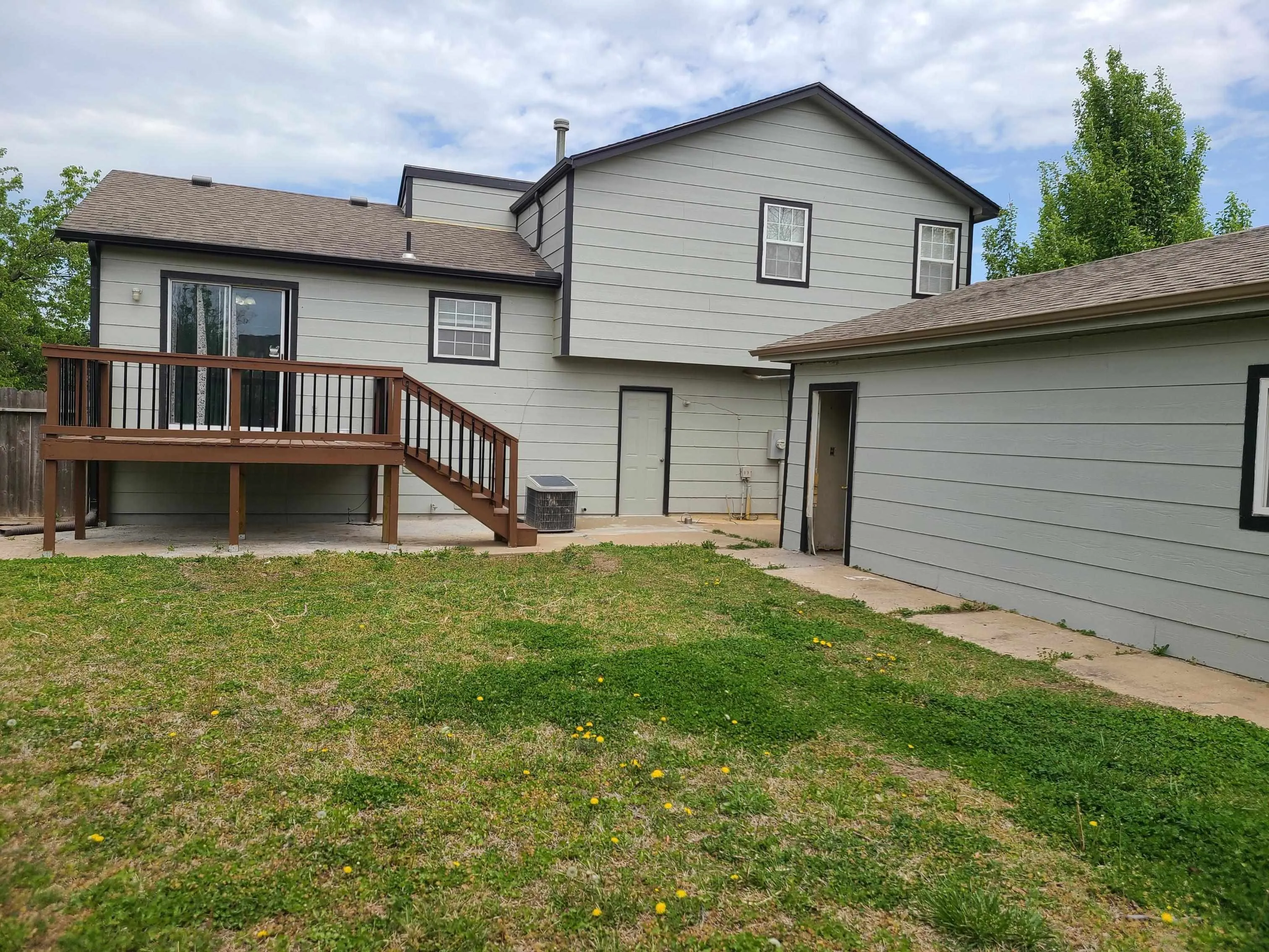 Wichita, Kansas 67220, United States, 3 Bedrooms Bedrooms, ,3 BathroomsBathrooms,Residential,Pending,111112