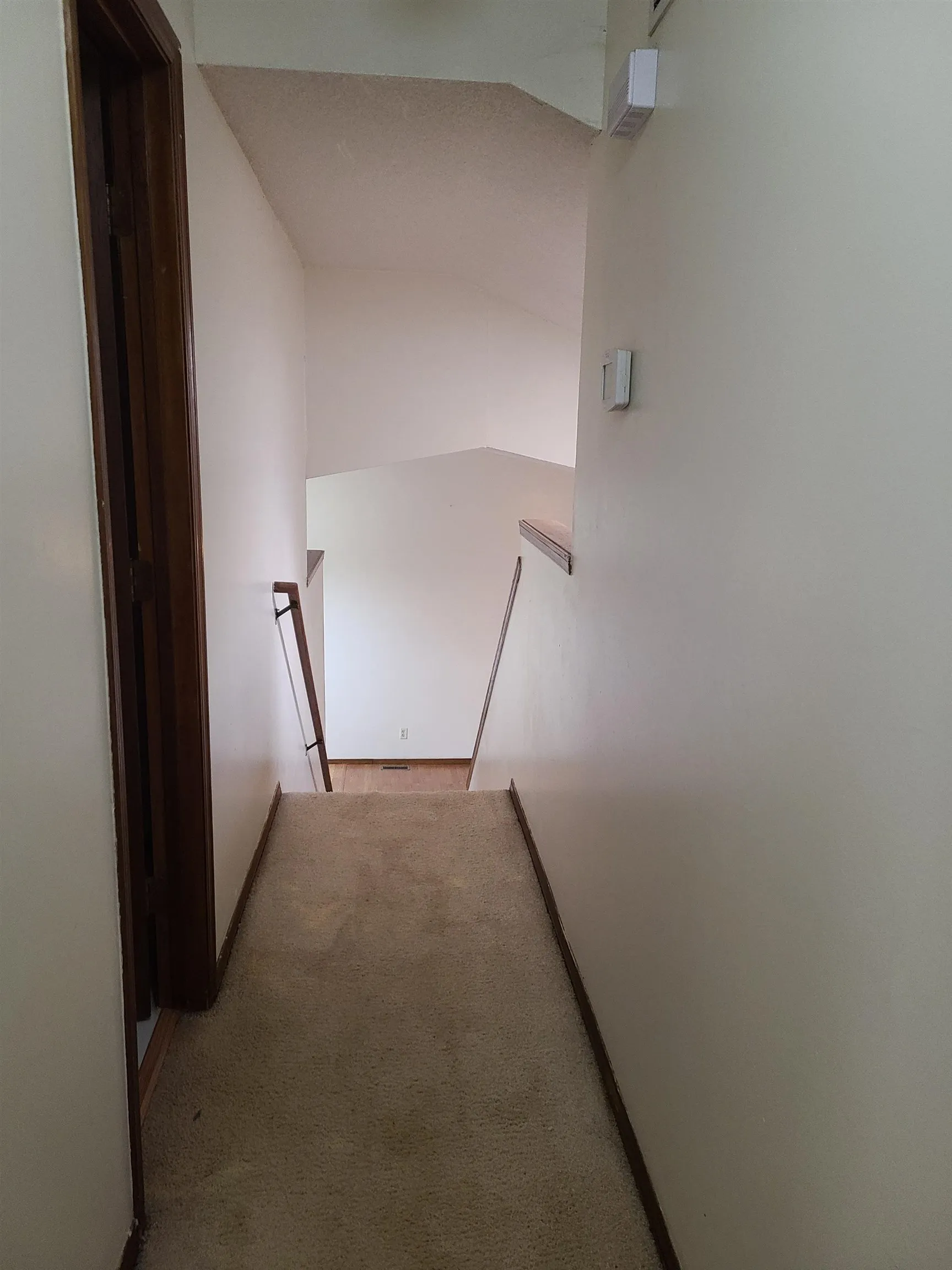 Wichita, Kansas 67220, United States, 3 Bedrooms Bedrooms, ,3 BathroomsBathrooms,Residential,Pending,111112