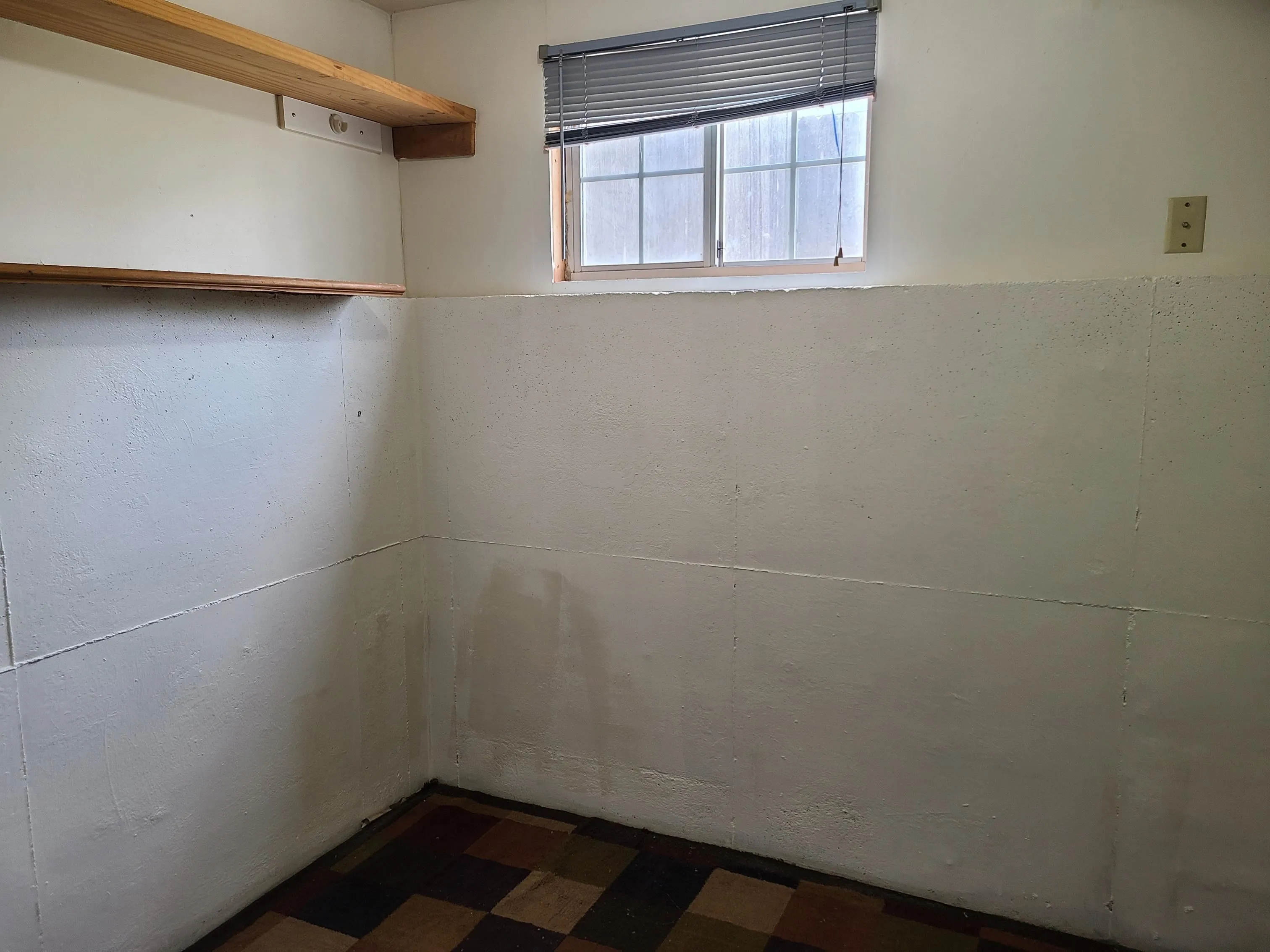 Wichita, Kansas 67220, United States, 3 Bedrooms Bedrooms, ,3 BathroomsBathrooms,Residential,Pending,111112