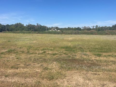 Vacant Land For Sale - LOT 32 Blk A Ph2 Cedar Ranch Estates<br/> Derby, KS 67037