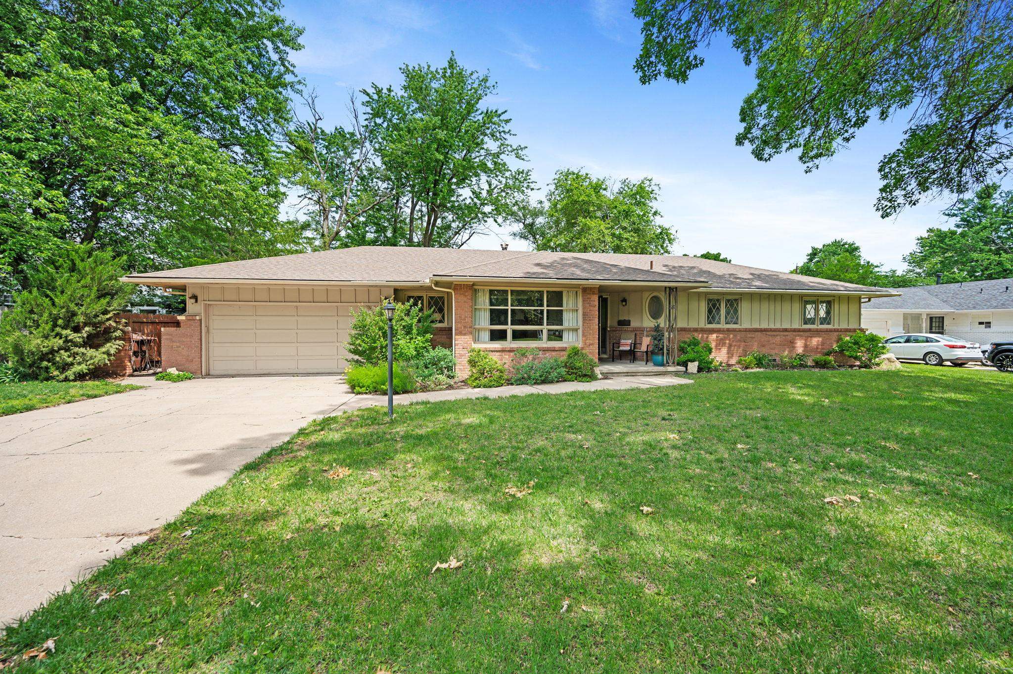 6606 E 10th St N St, Wichita, Kansas image 2
