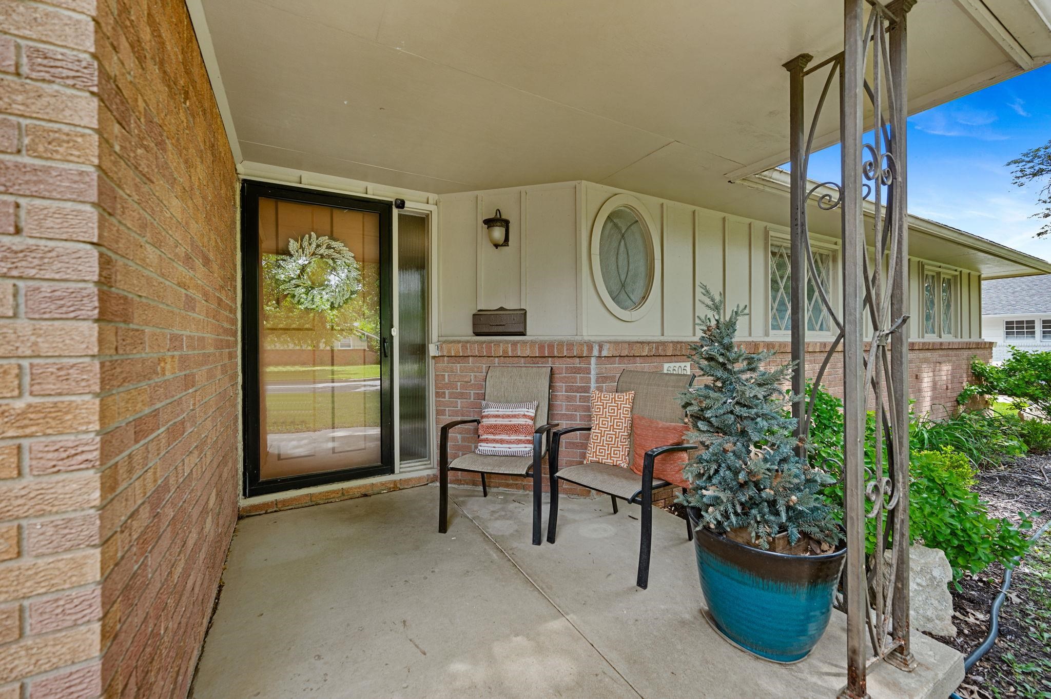6606 E 10th St N St, Wichita, Kansas image 5