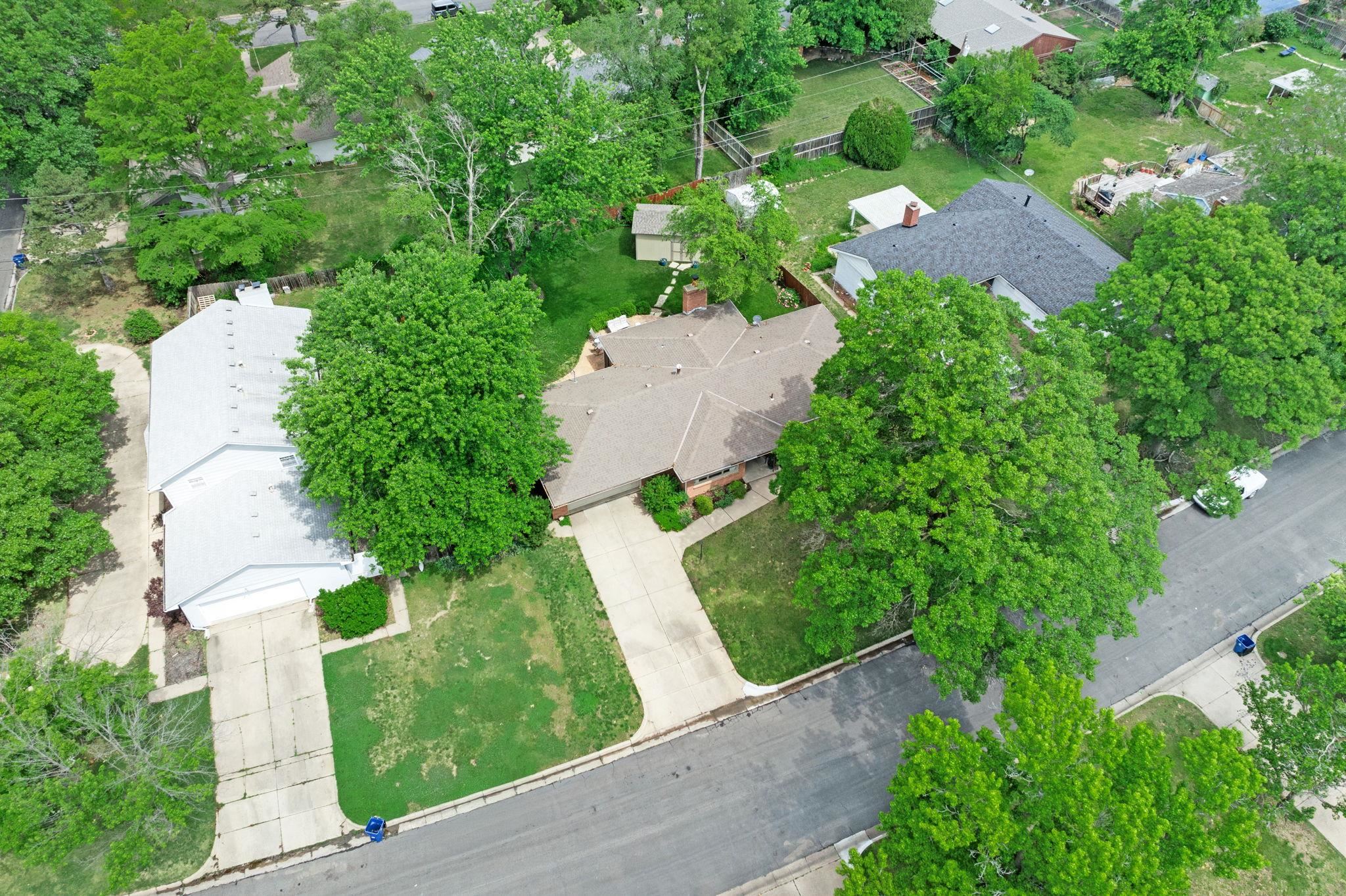 6606 E 10th St N St, Wichita, Kansas image 36