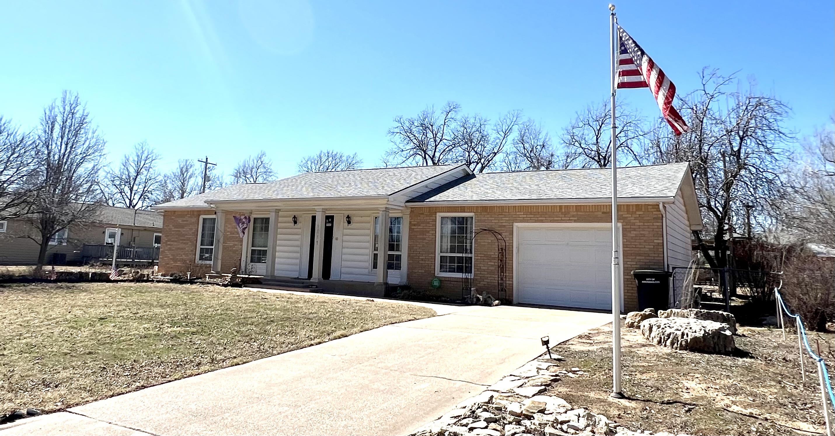 1211 N 7th St, Arkansas City, Kansas image 3