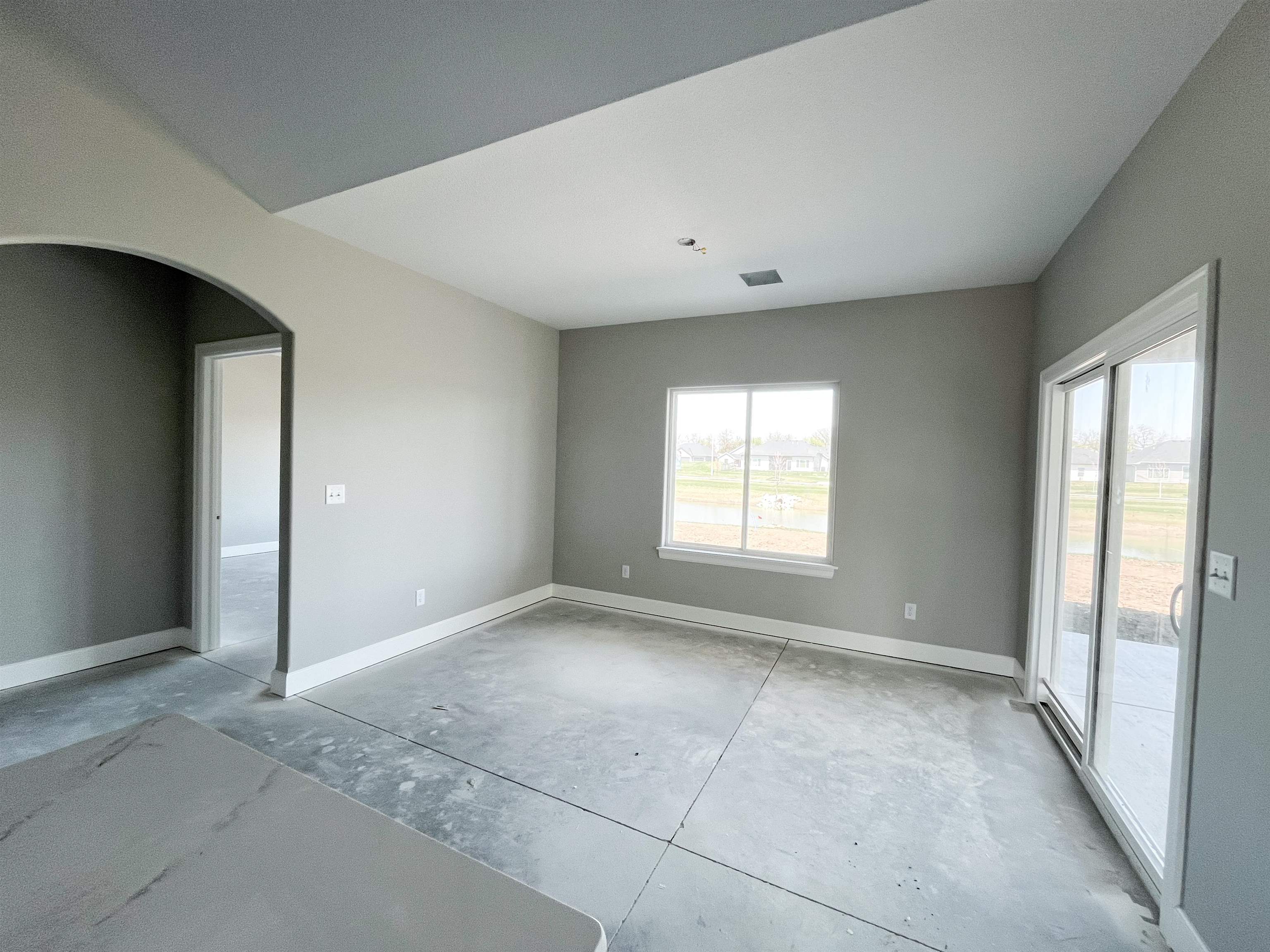 1667 N Forestview Ct, Wichita, Kansas image 9