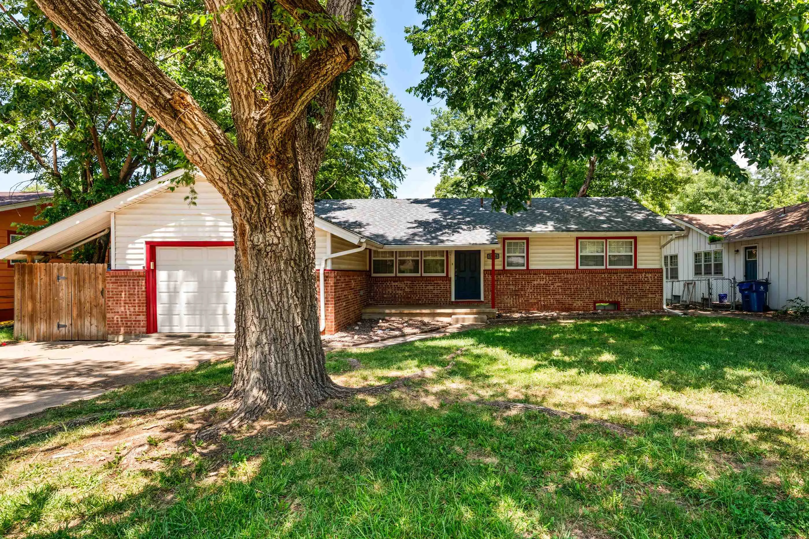 Wichita, Kansas 67216, United States, 2 Bedrooms Bedrooms, ,2 BathroomsBathrooms,Residential,Active,176726