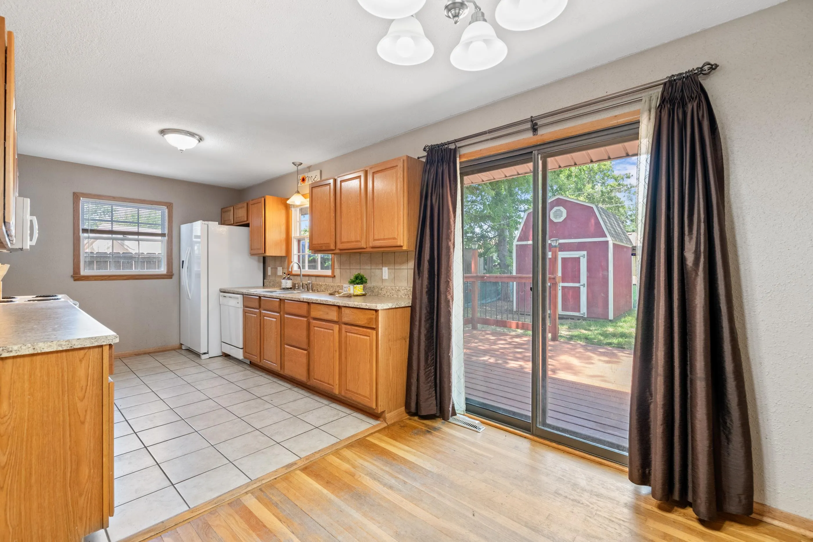 Wichita, Kansas 67216, United States, 2 Bedrooms Bedrooms, ,2 BathroomsBathrooms,Residential,Active,176726