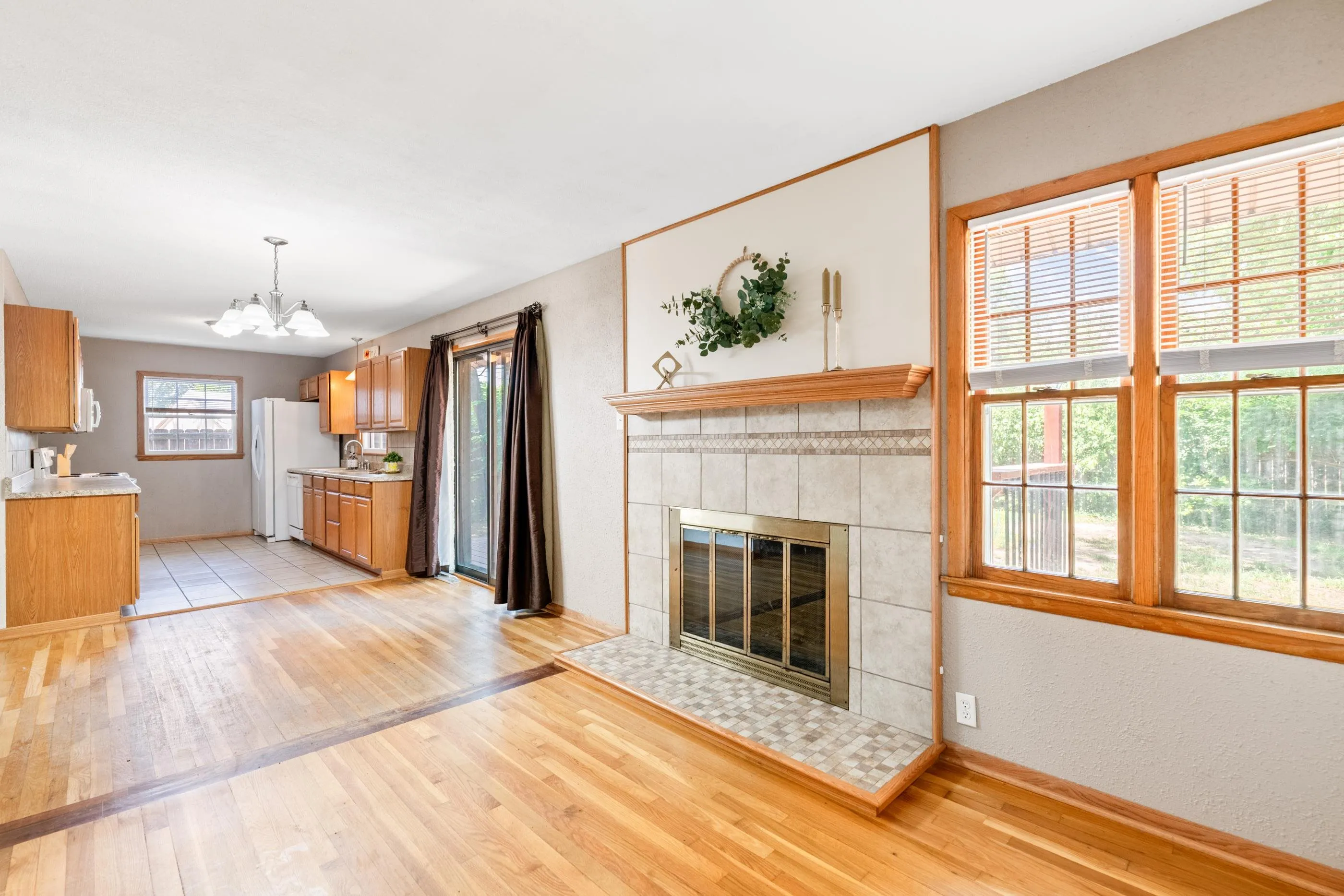 Wichita, Kansas 67216, United States, 2 Bedrooms Bedrooms, ,2 BathroomsBathrooms,Residential,Active,176726