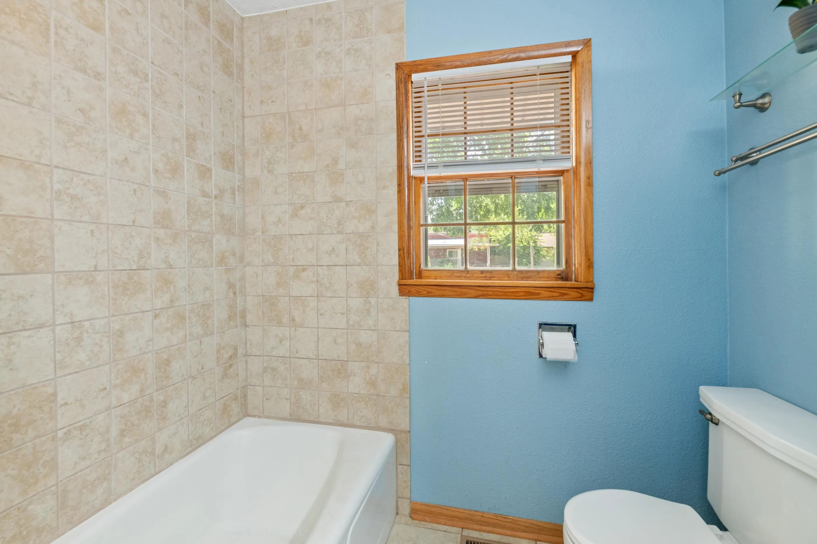 Wichita, Kansas 67216, United States, 2 Bedrooms Bedrooms, ,2 BathroomsBathrooms,Residential,Active,176726