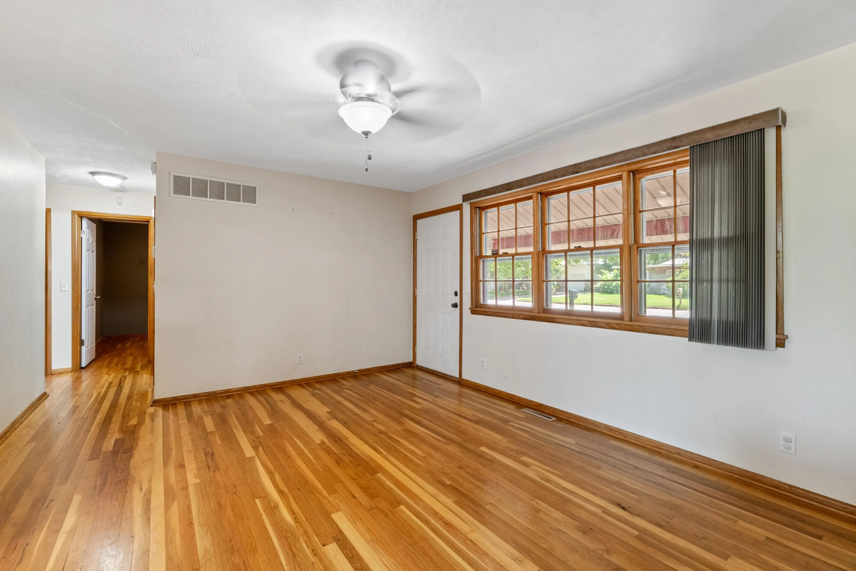 Wichita, Kansas 67216, United States, 2 Bedrooms Bedrooms, ,2 BathroomsBathrooms,Residential,Active,176726