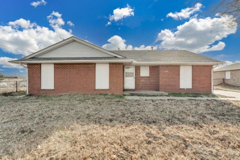 Homes For Sale - 1621 E Berkeley St<br/> Wichita, KS 67216