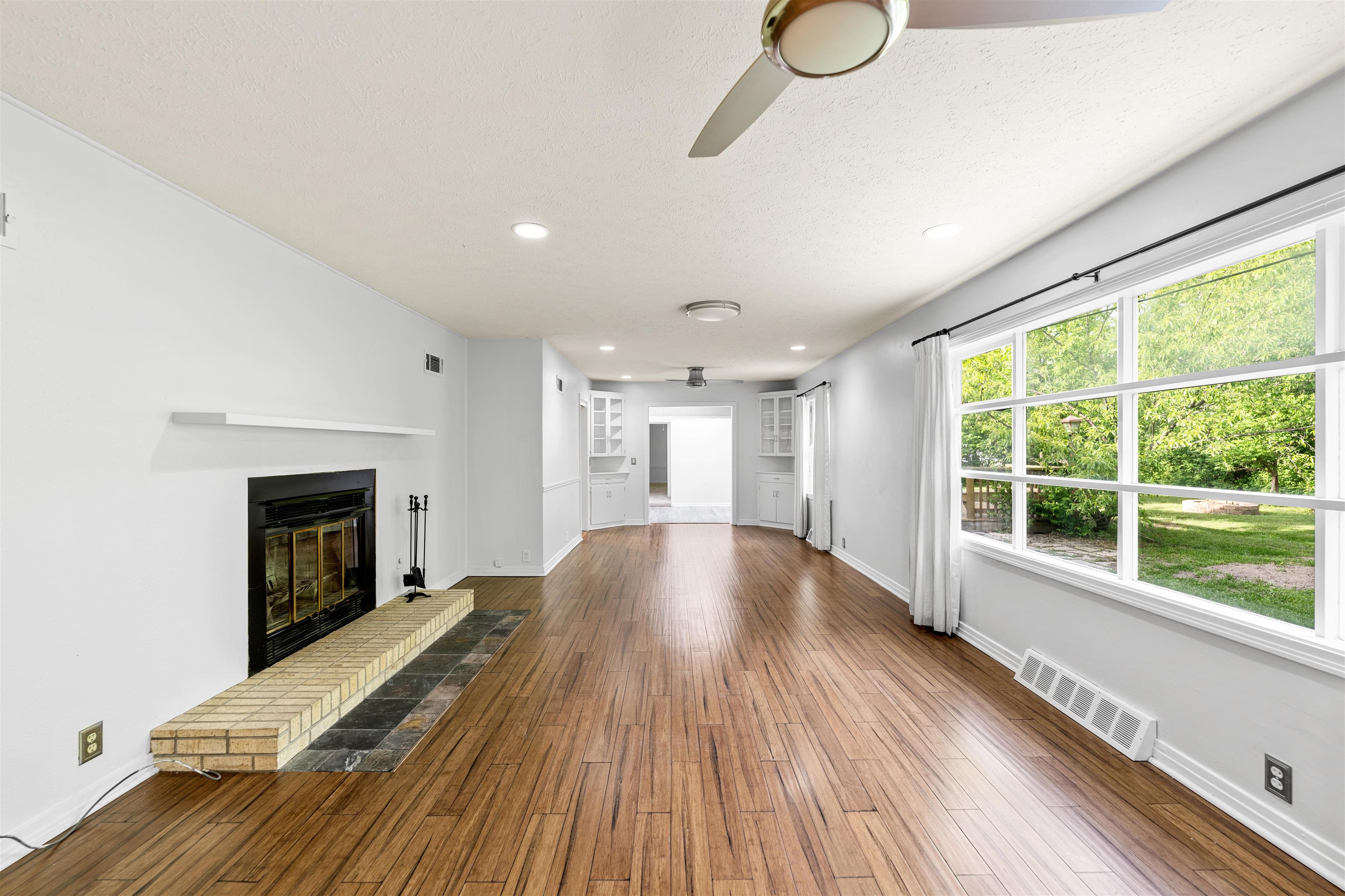 919 Sunrise Dr, Salina, Kansas image 3