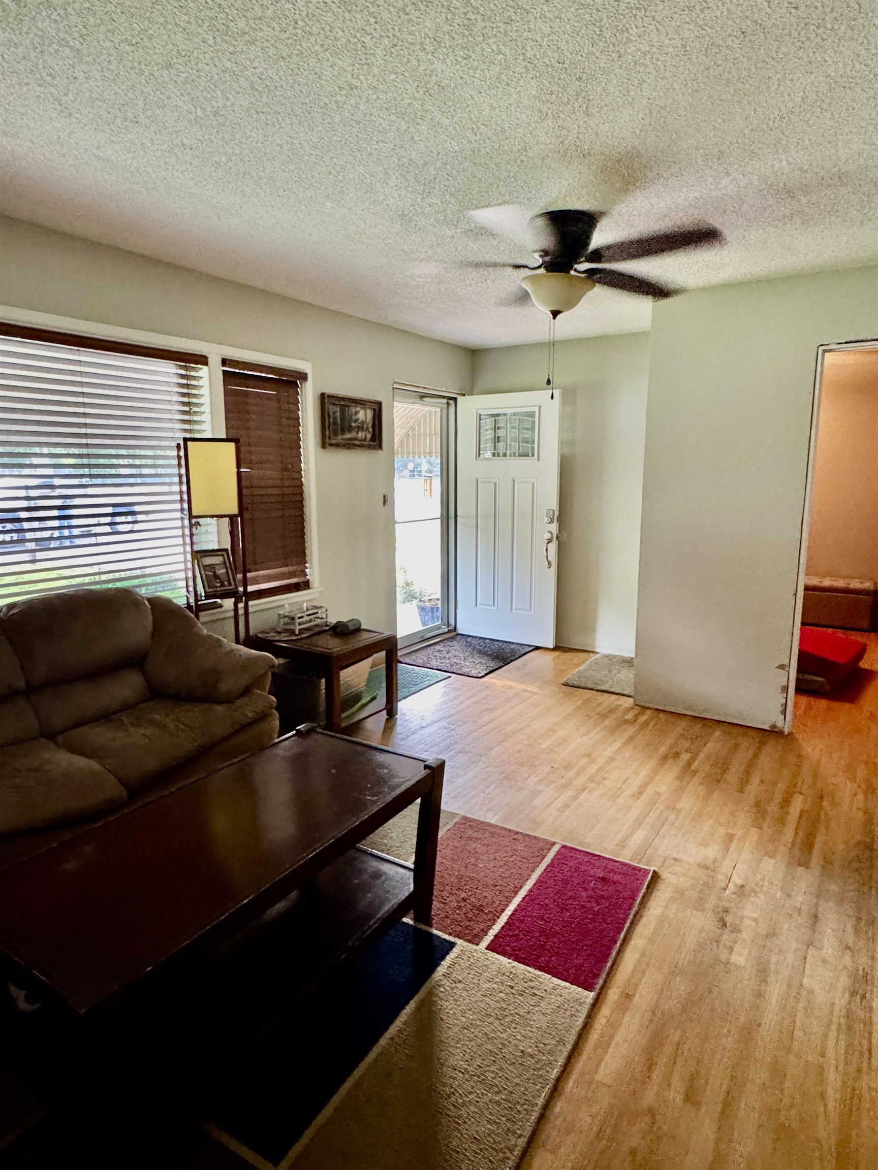 722 Westview Dr, Mulvane, Virginia image 3