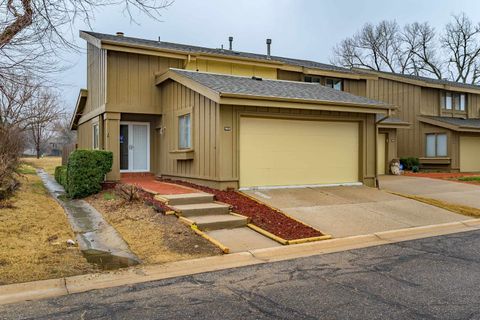 Photo of 8201 E Harry St, Wichita, KS 67207 (MLS # 669275)
