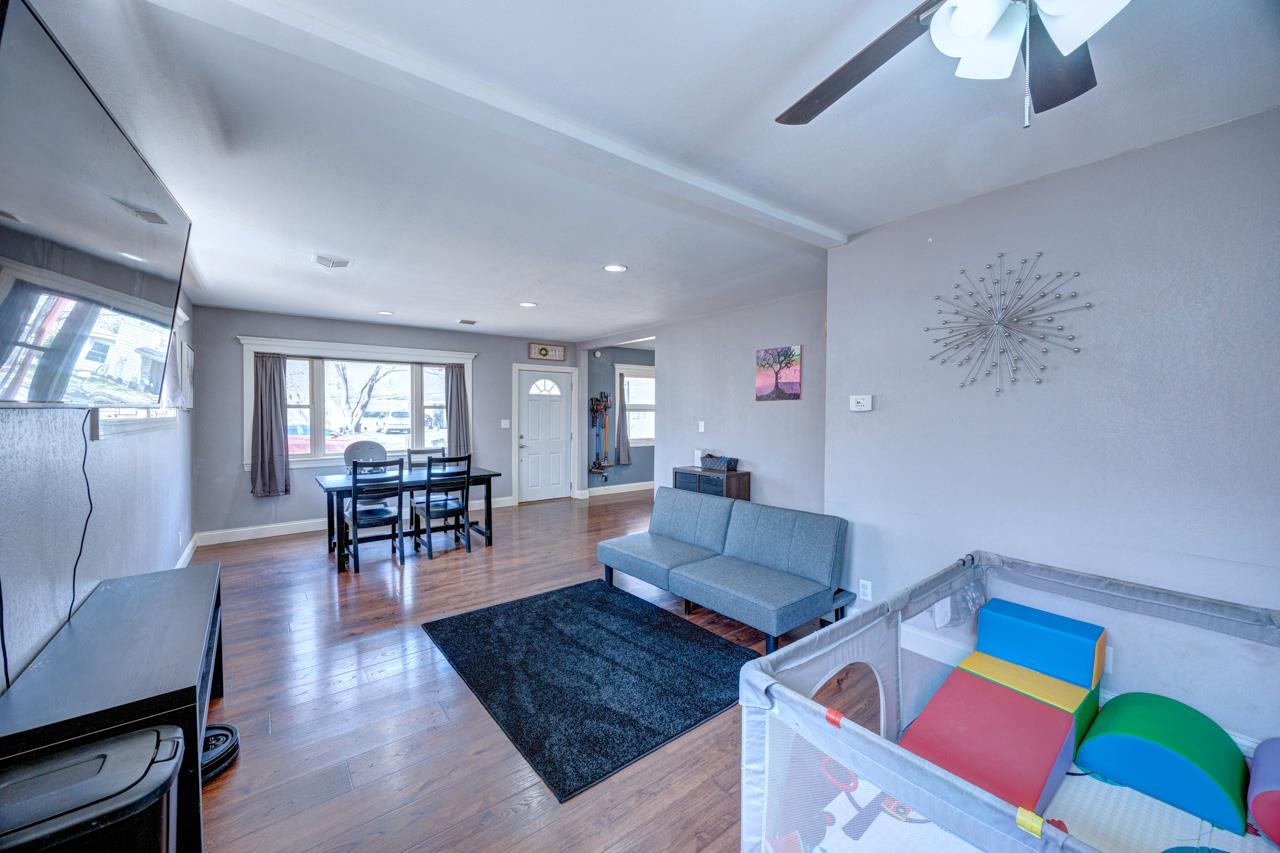 1607 Ann St, Winfield, Kansas image 12