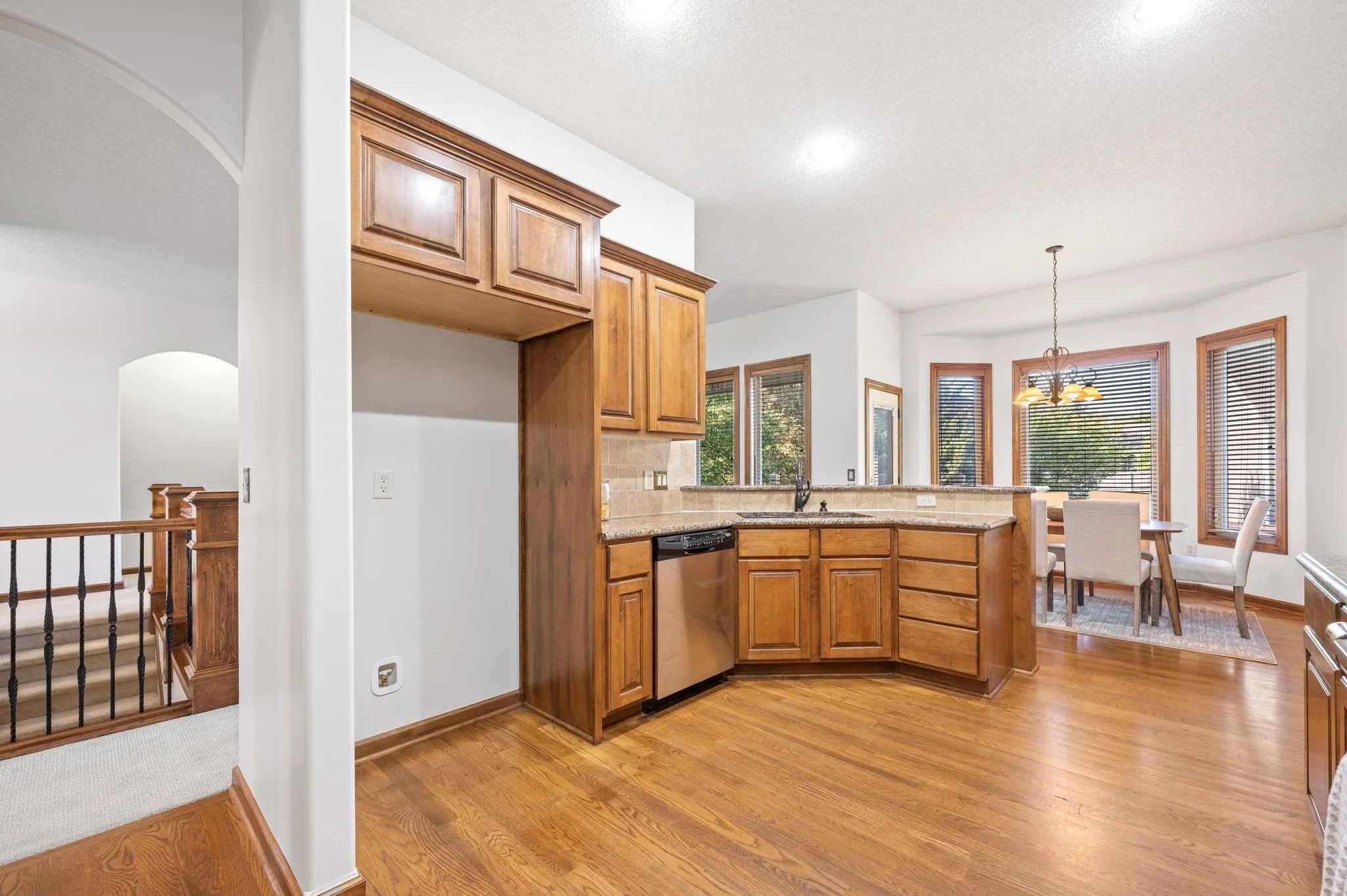 Wichita, Kansas 67235, United States, 5 Bedrooms Bedrooms, ,3 BathroomsBathrooms,Residential,Active,192621