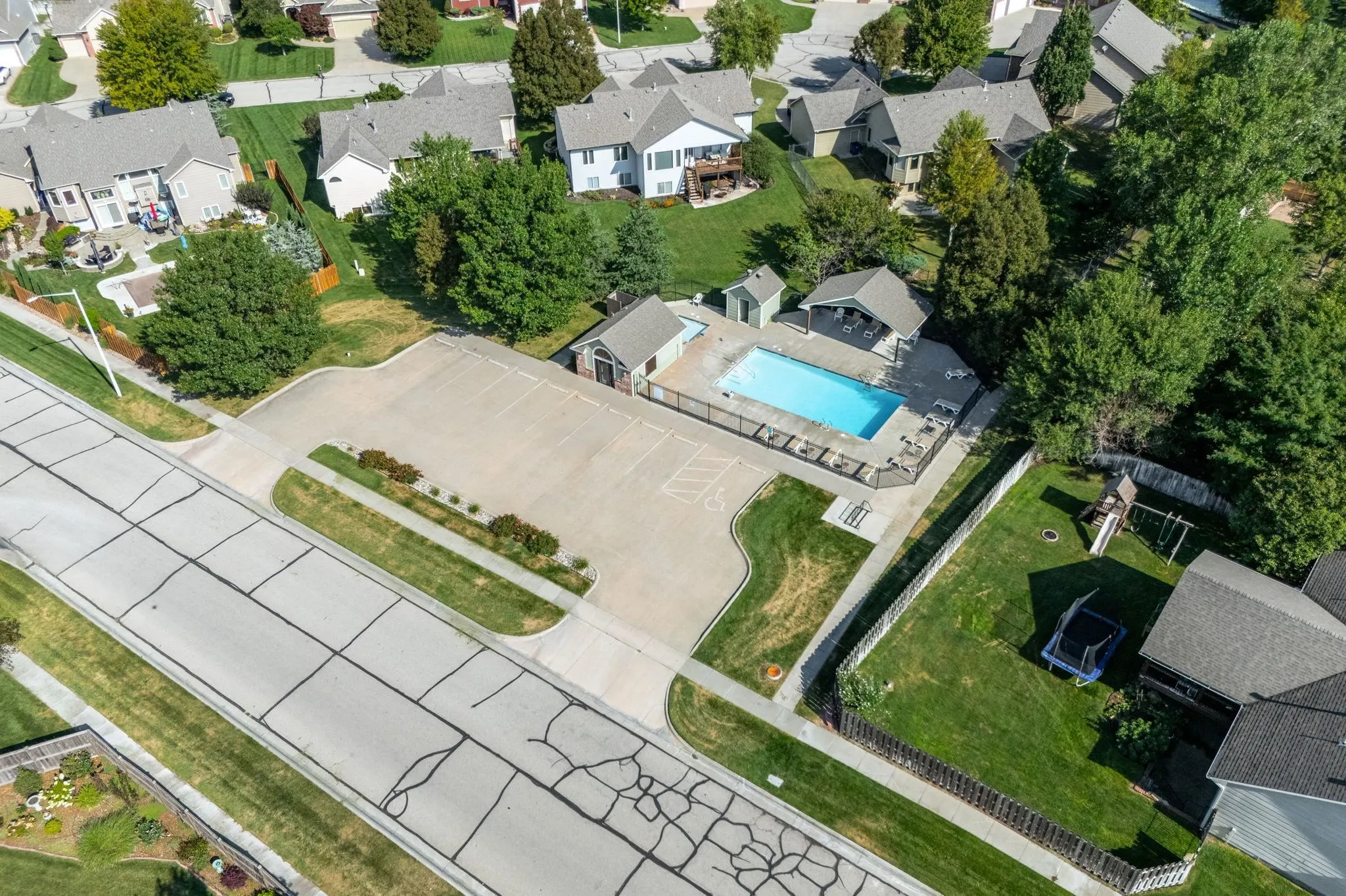 Wichita, Kansas 67235, United States, 5 Bedrooms Bedrooms, ,3 BathroomsBathrooms,Residential,Active,192621