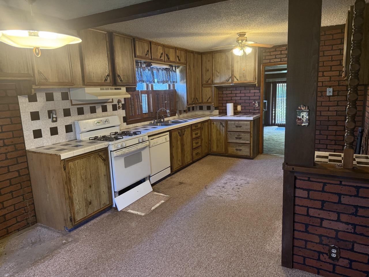 915 N Plum St, Wellington, Kansas image 21