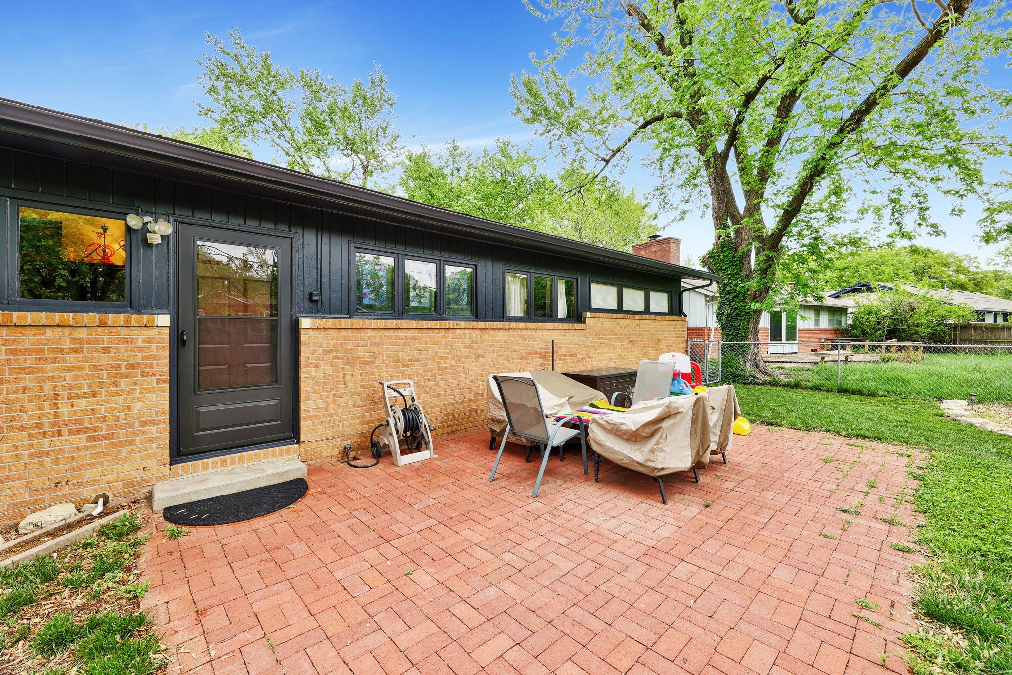 1015 N Stratford Ln, Wichita, Kansas image 32