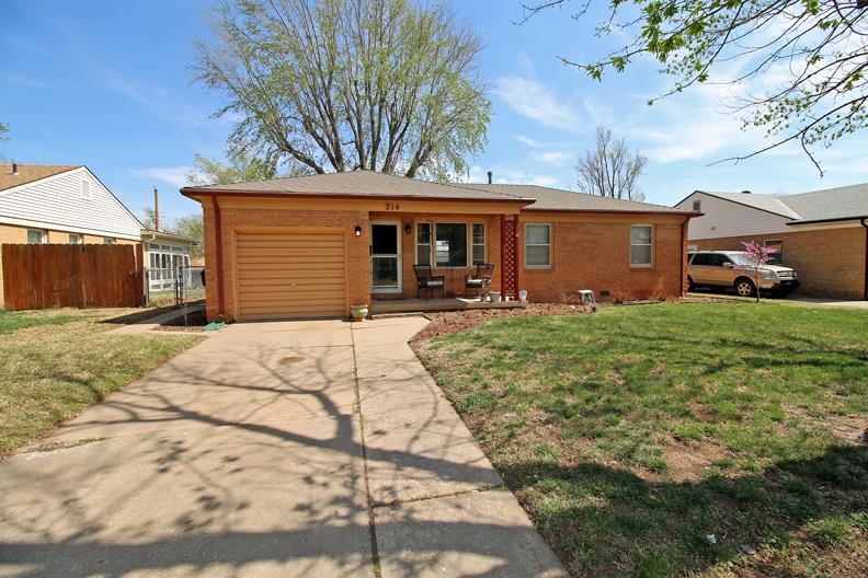 214 Sunset Ave, Haysville, Kansas image 2