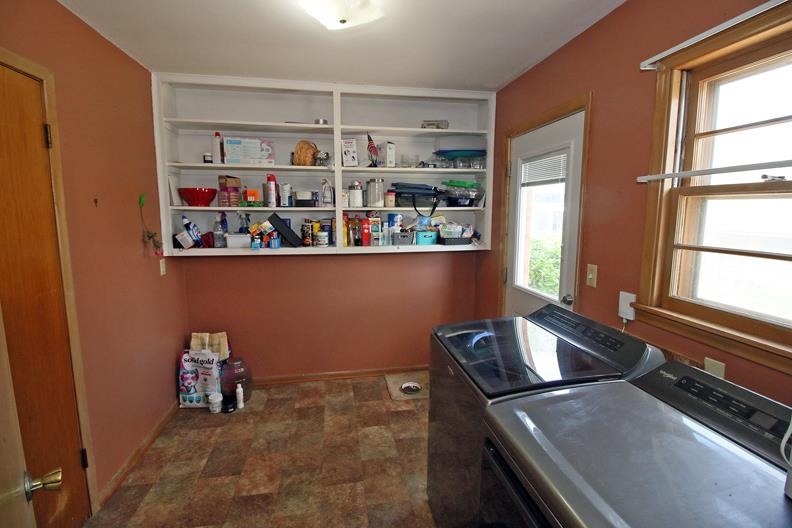 214 Sunset Ave, Haysville, Kansas image 10