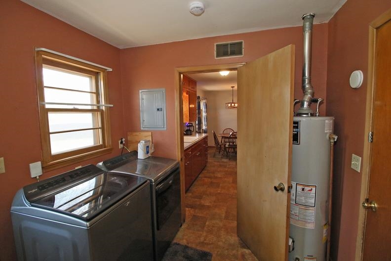 214 Sunset Ave, Haysville, Kansas image 11