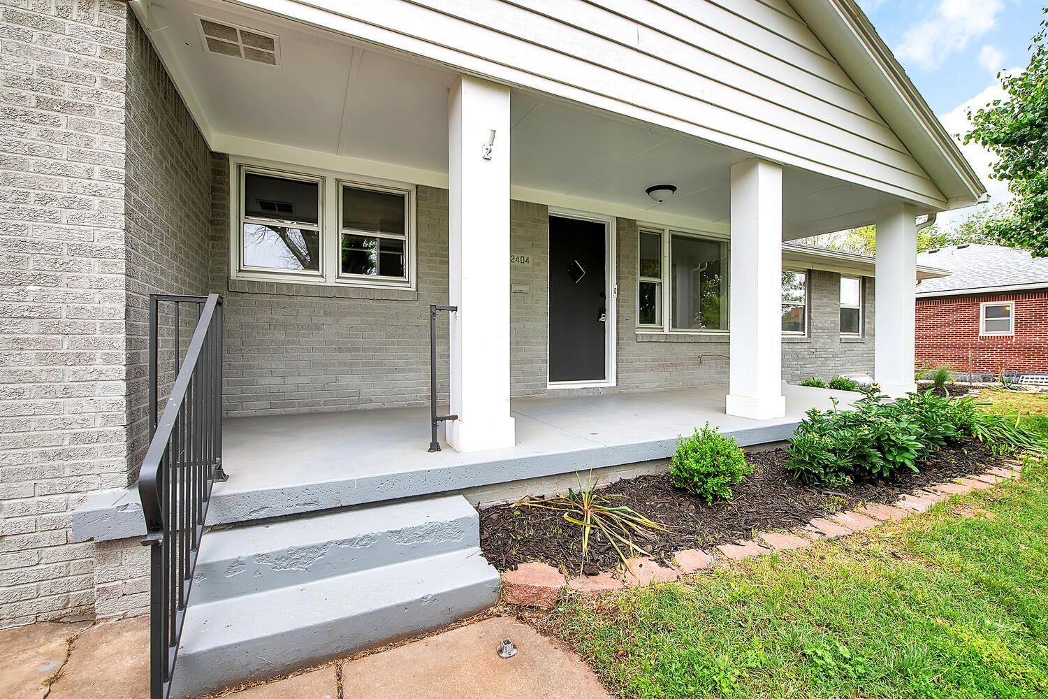 2404 E Skinner St, Wichita, Virginia image 2