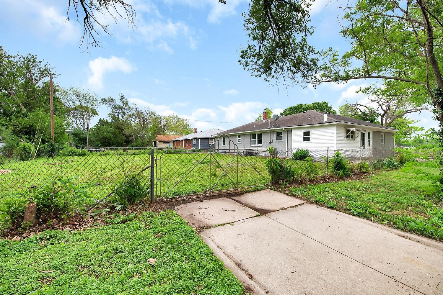 2404 E Skinner St, Wichita, Virginia image 31