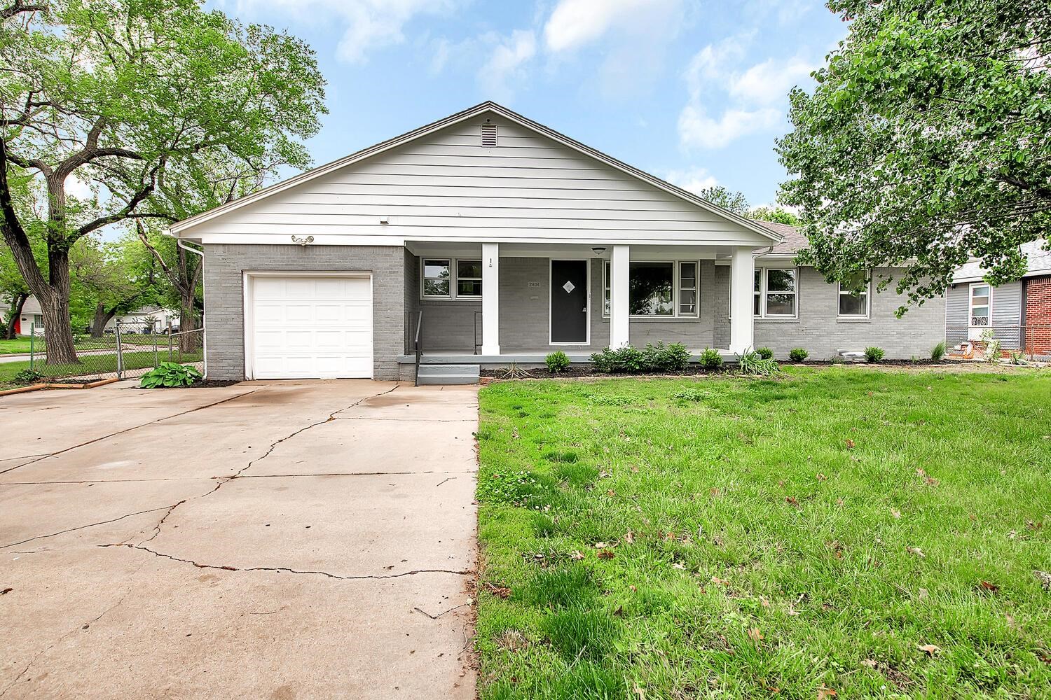 2404 E Skinner St, Wichita, Virginia image 1