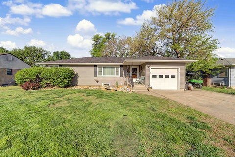 Homes For Sale - 521 N Walnut St<br/> Solomon, KS 67480