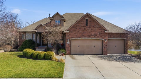 Townhouse For Sale - 1219 E Waters Edge St<br/> Derby, KS 67037
