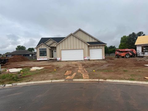 Homes For Sale - 415 S Stoney Creek St<br/> Sedgwick County, Clearwater, KS 67060