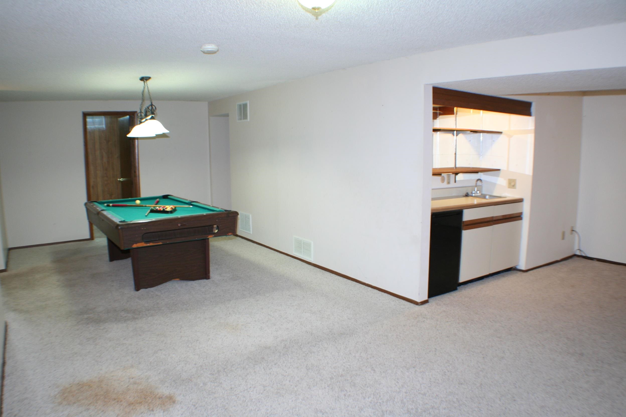 601 E Freeman Ave, Haysville, Kansas image 14