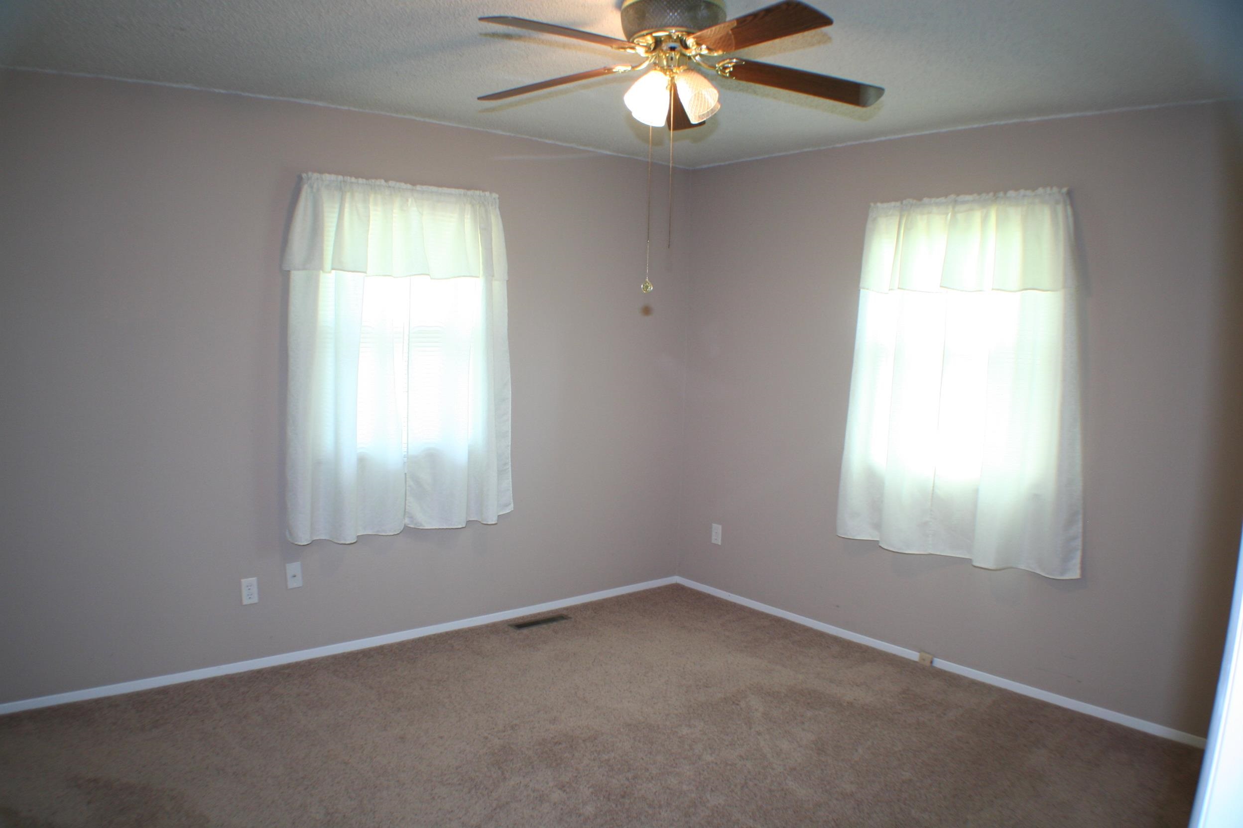 601 E Freeman Ave, Haysville, Kansas image 8