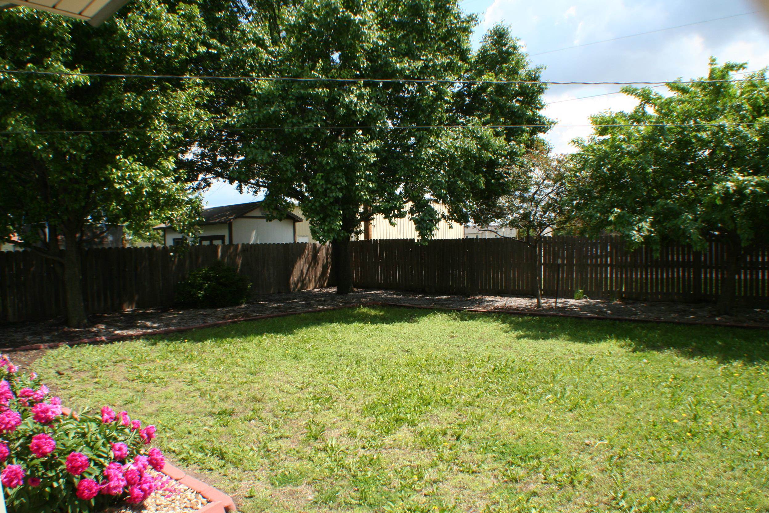 601 E Freeman Ave, Haysville, Kansas image 22