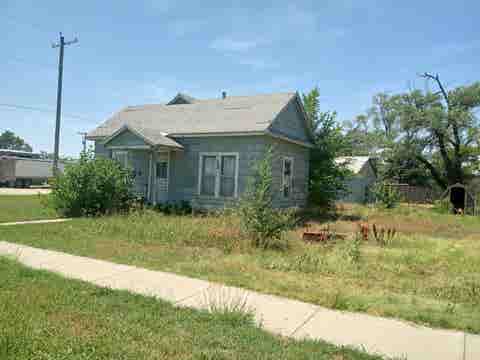 Homes For Sale - 303 N Colorado Ave<br/> Burrton, KS 67020