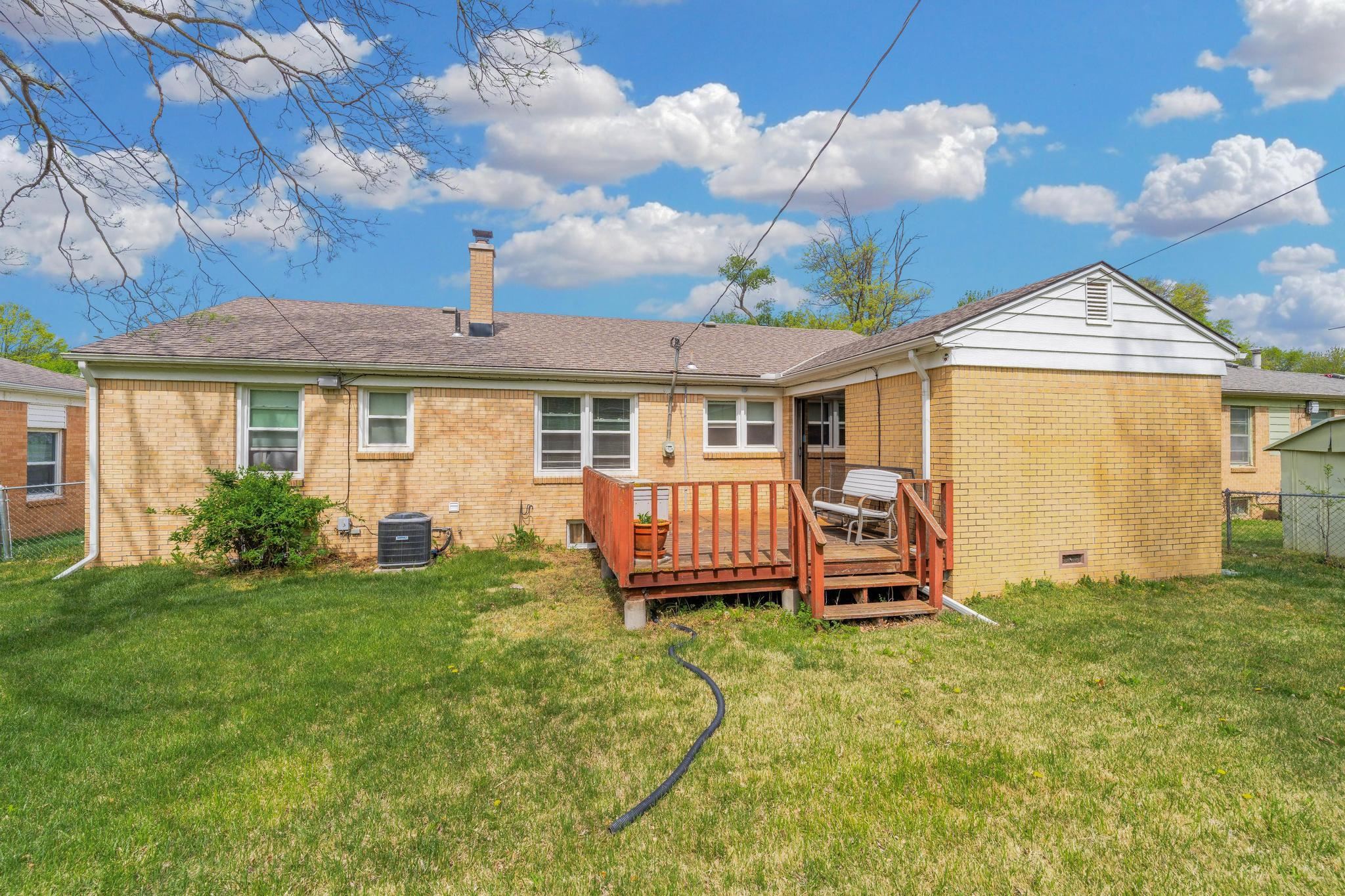 1114 S Fabrique Dr, Wichita, Kansas image 34
