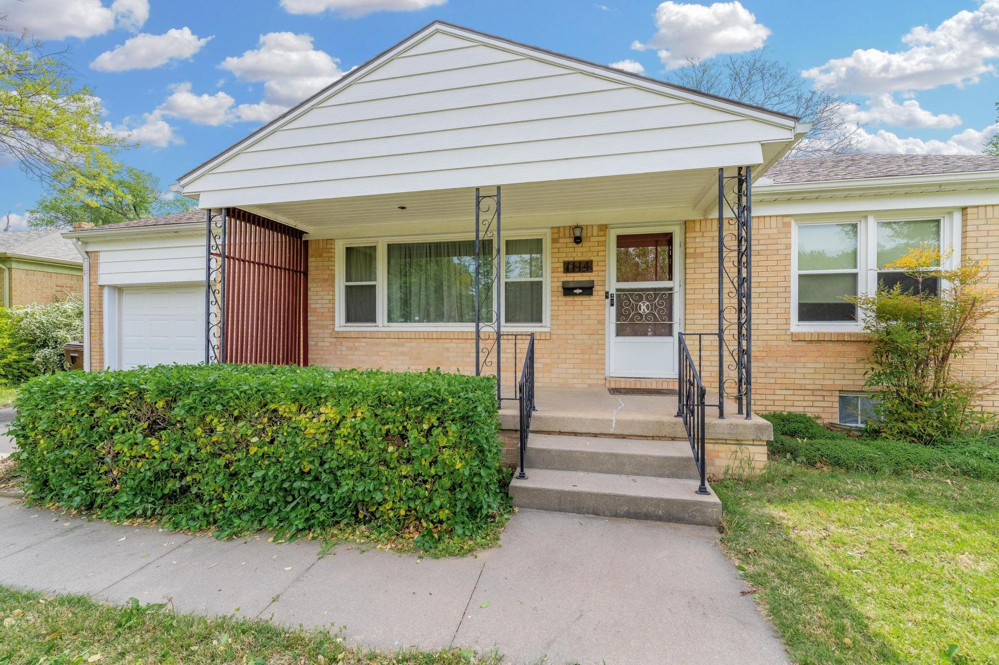 1114 S Fabrique Dr, Wichita, Kansas image 2