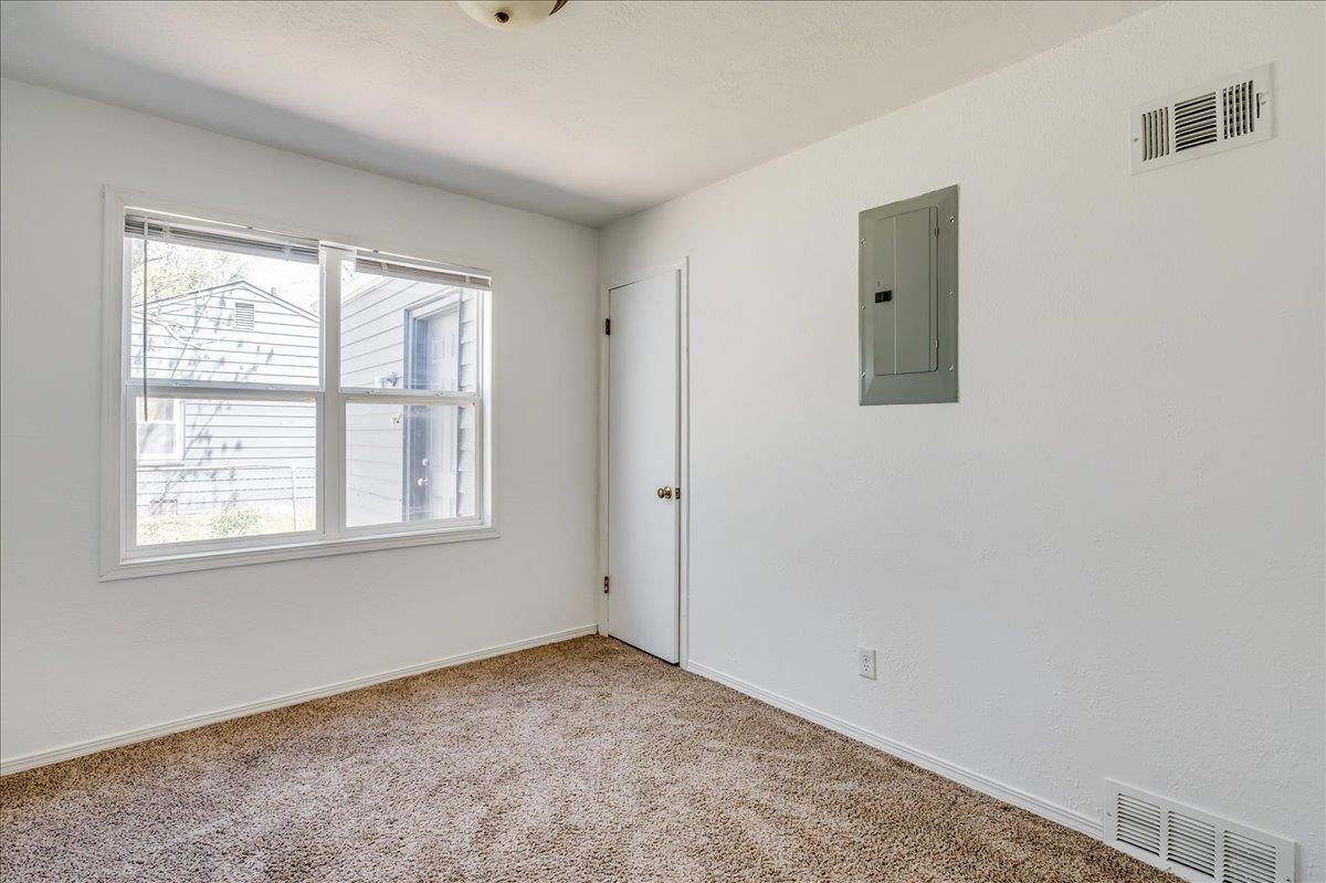 400 W Hollywood St, Wichita, Kansas image 22