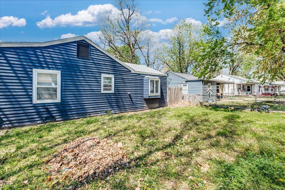 400 W Hollywood St, Wichita, Kansas image 31