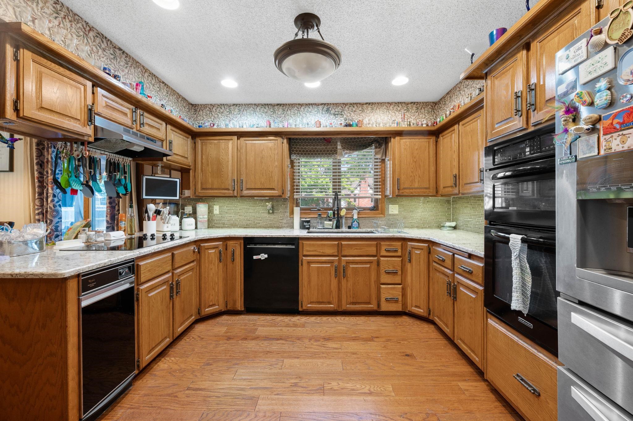 607 S Partridge Ln, Derby, Virginia image 12