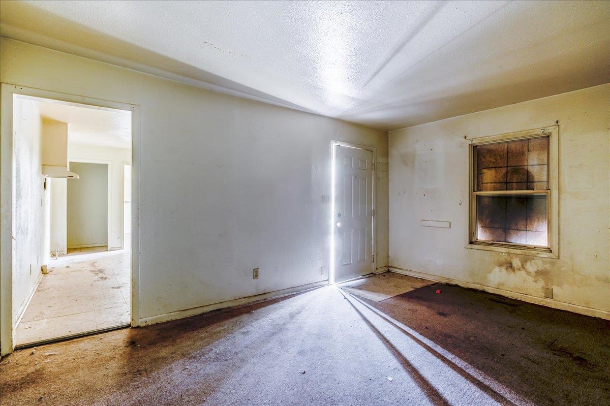 2027 E Mossman Ave, Wichita, Kansas image 3