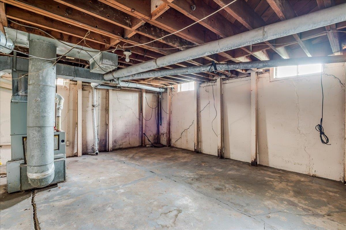2027 E Mossman Ave, Wichita, Kansas image 10