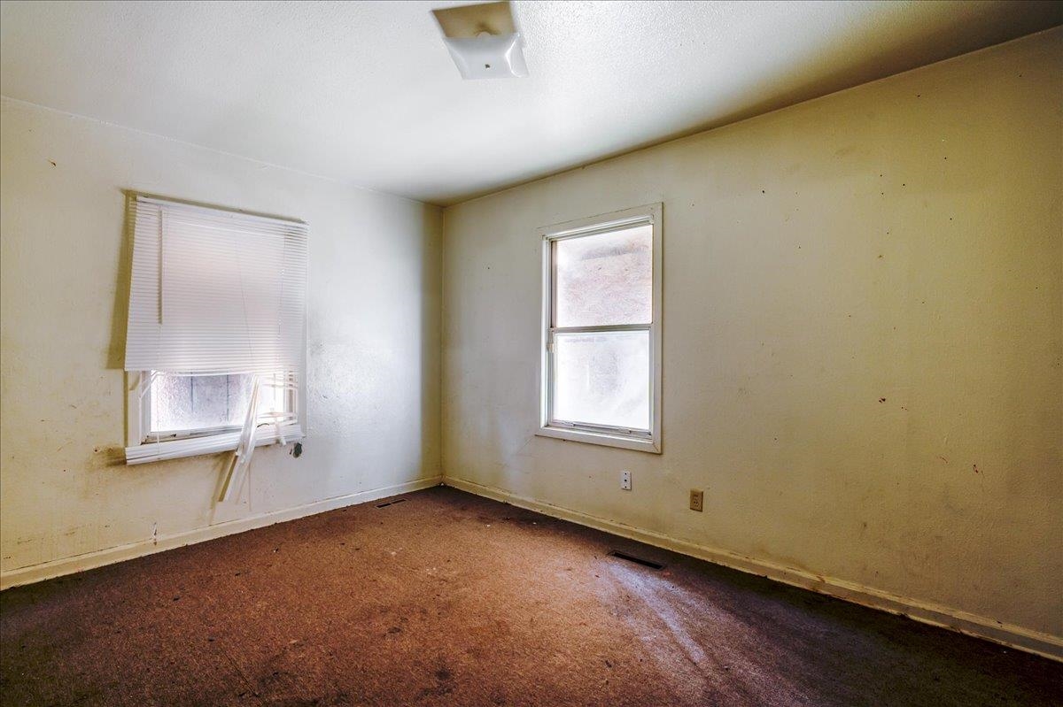 2027 E Mossman Ave, Wichita, Kansas image 5