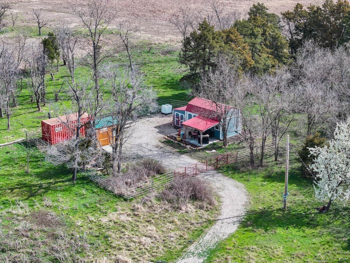 1565 255th St, Hamilton, Kansas image 2
