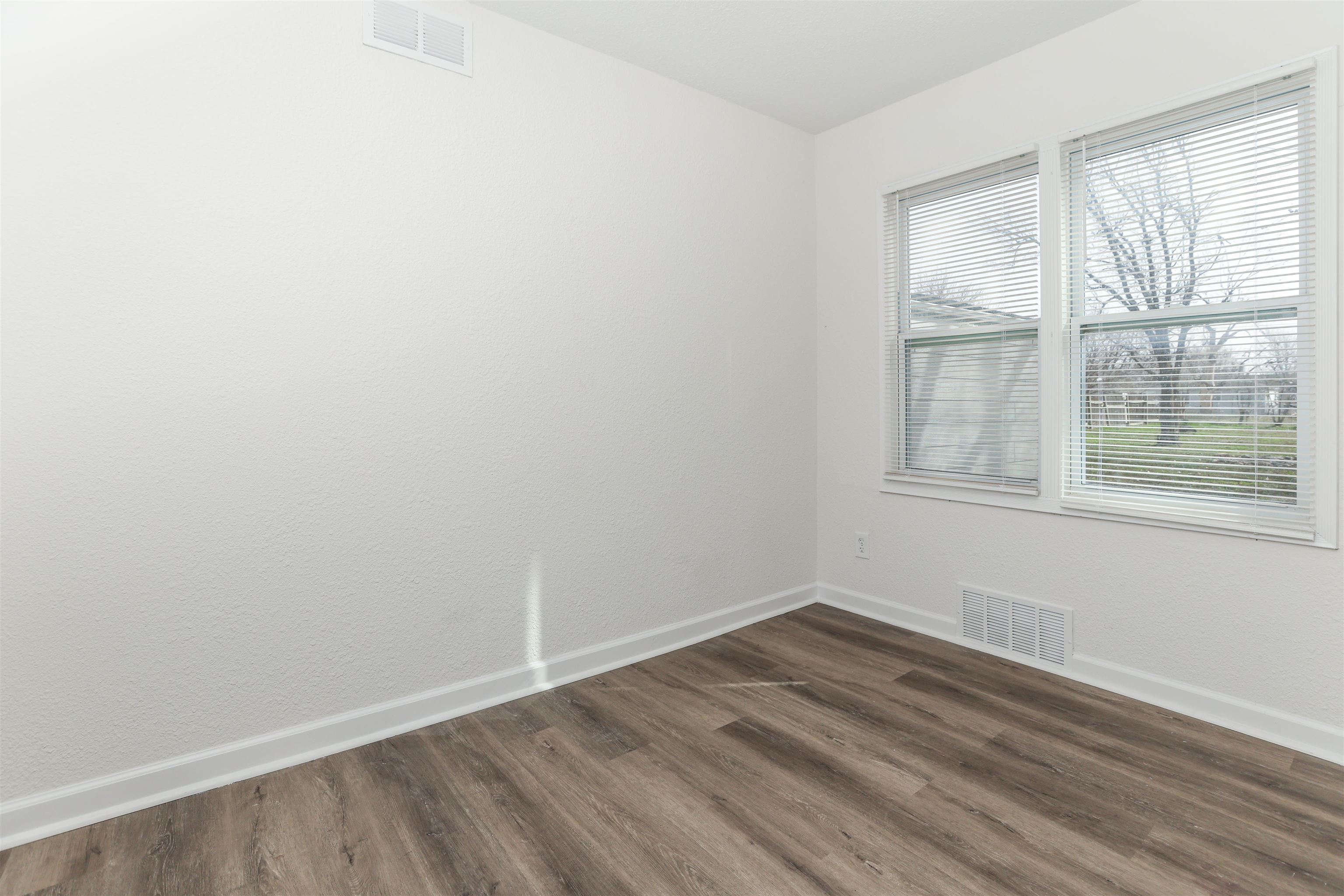 3242 S Waco Ave, Wichita, Kansas image 11