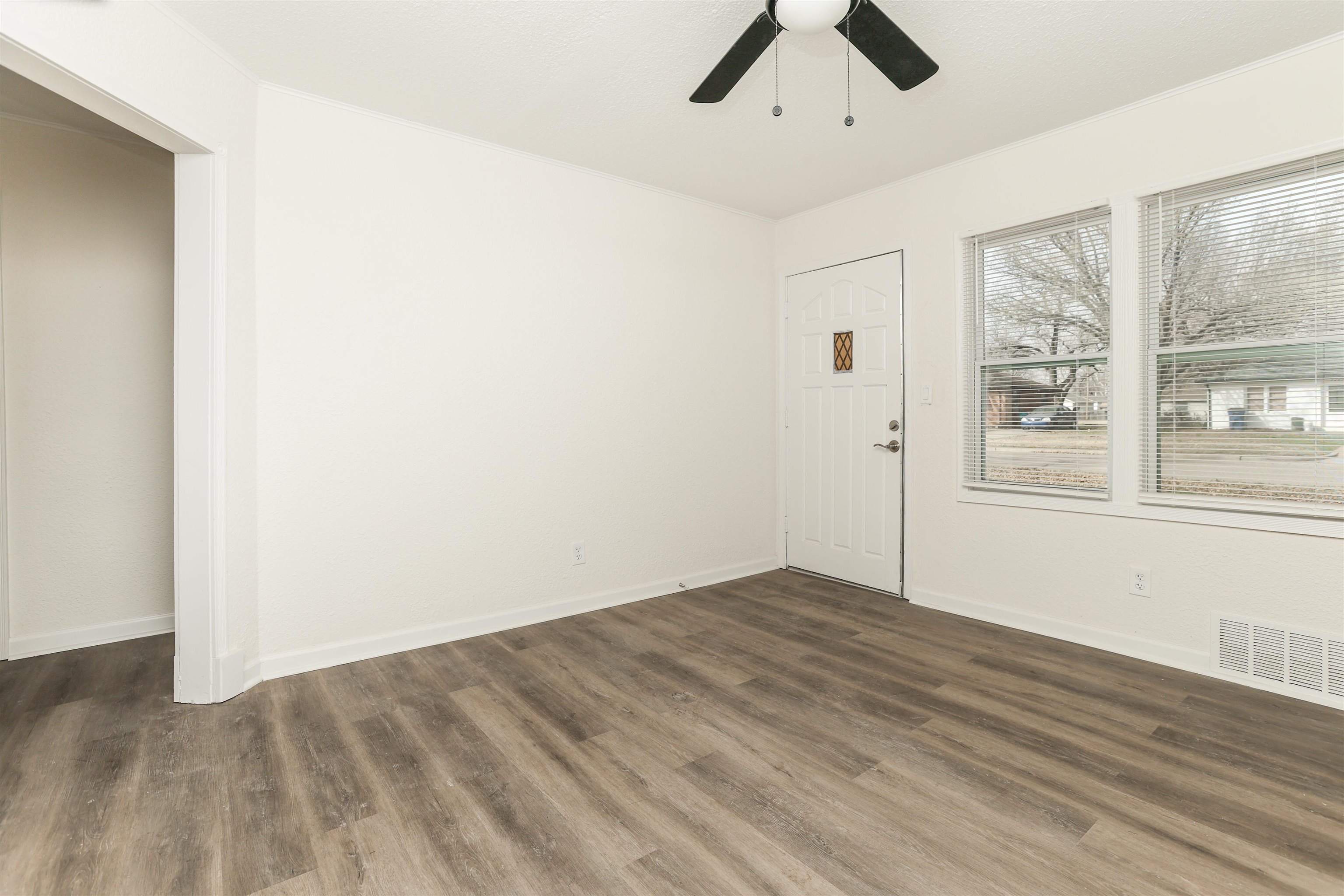 3242 S Waco Ave, Wichita, Kansas image 2