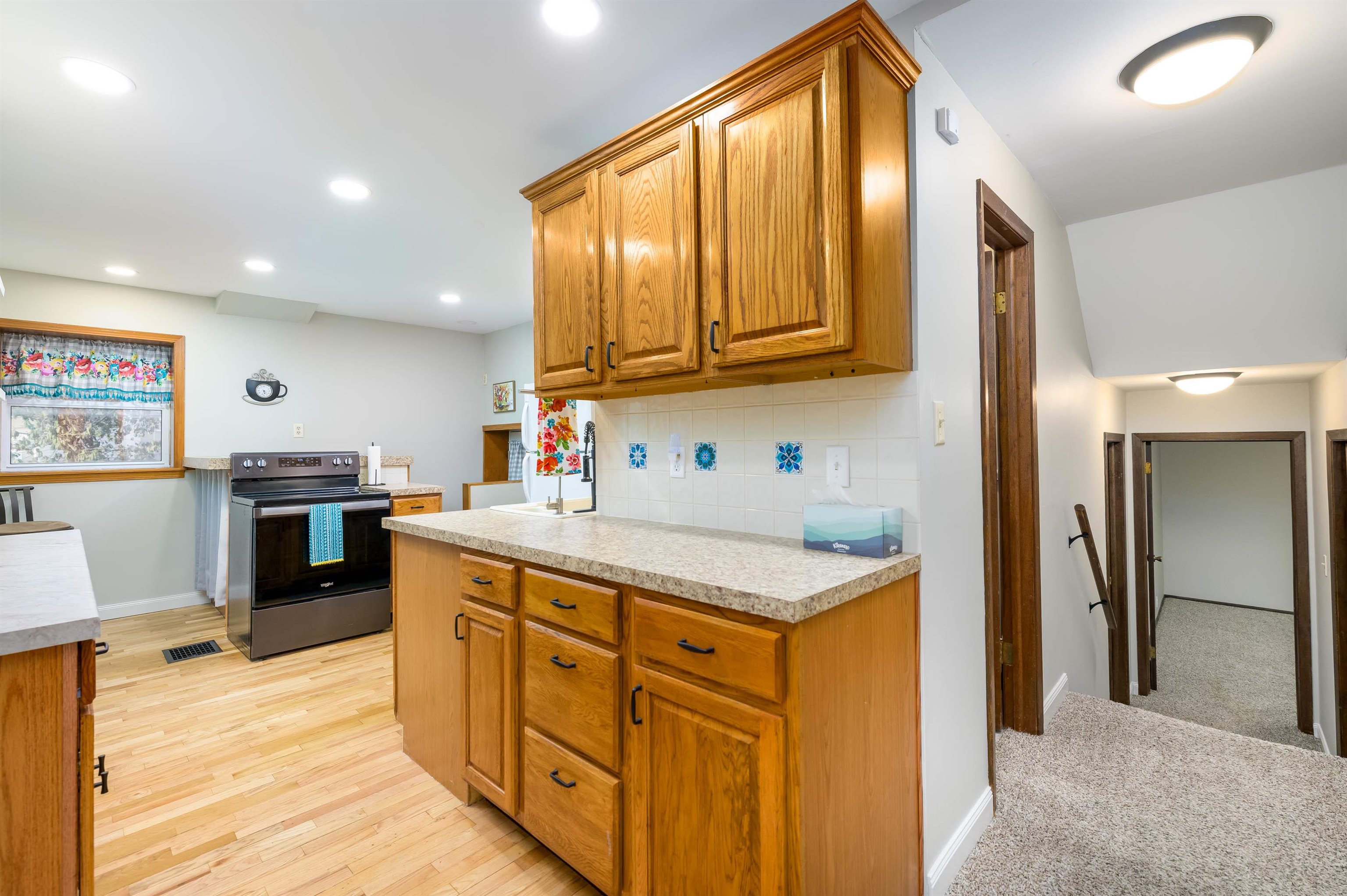 Augusta, Kansas 67010, United States, 4 Bedrooms Bedrooms, ,2 BathroomsBathrooms,Residential,Pending,63662