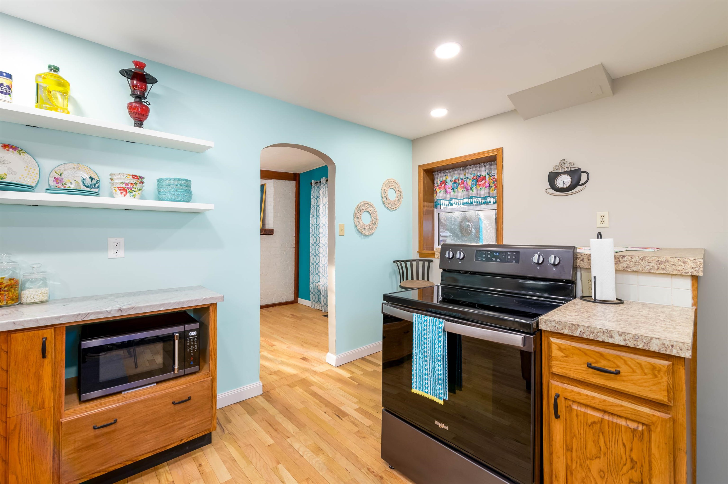 Augusta, Kansas 67010, United States, 4 Bedrooms Bedrooms, ,2 BathroomsBathrooms,Residential,Pending,63662